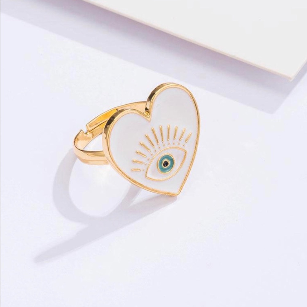 Third eye heart shape ring
